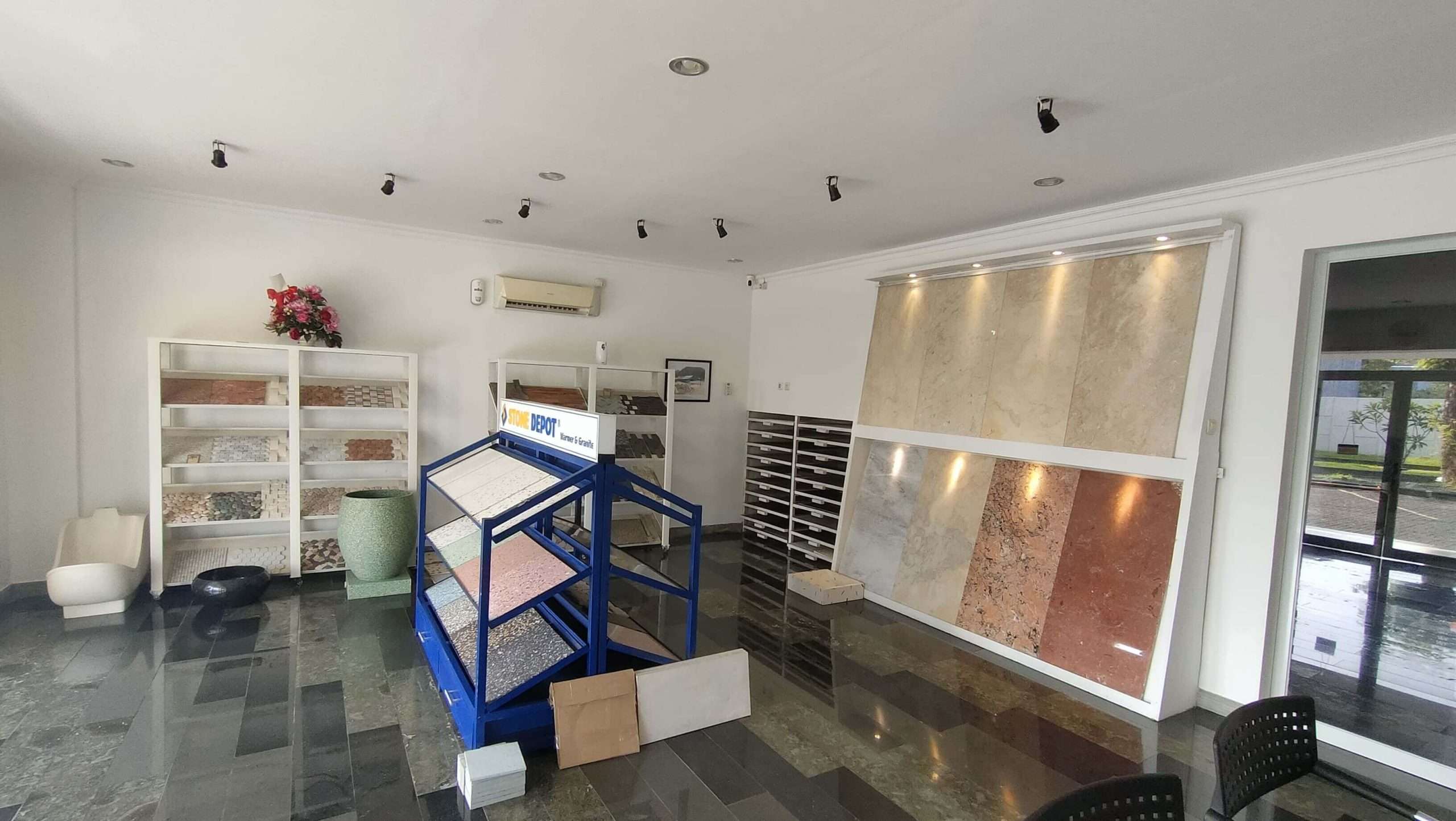 Cirebon Showroom
